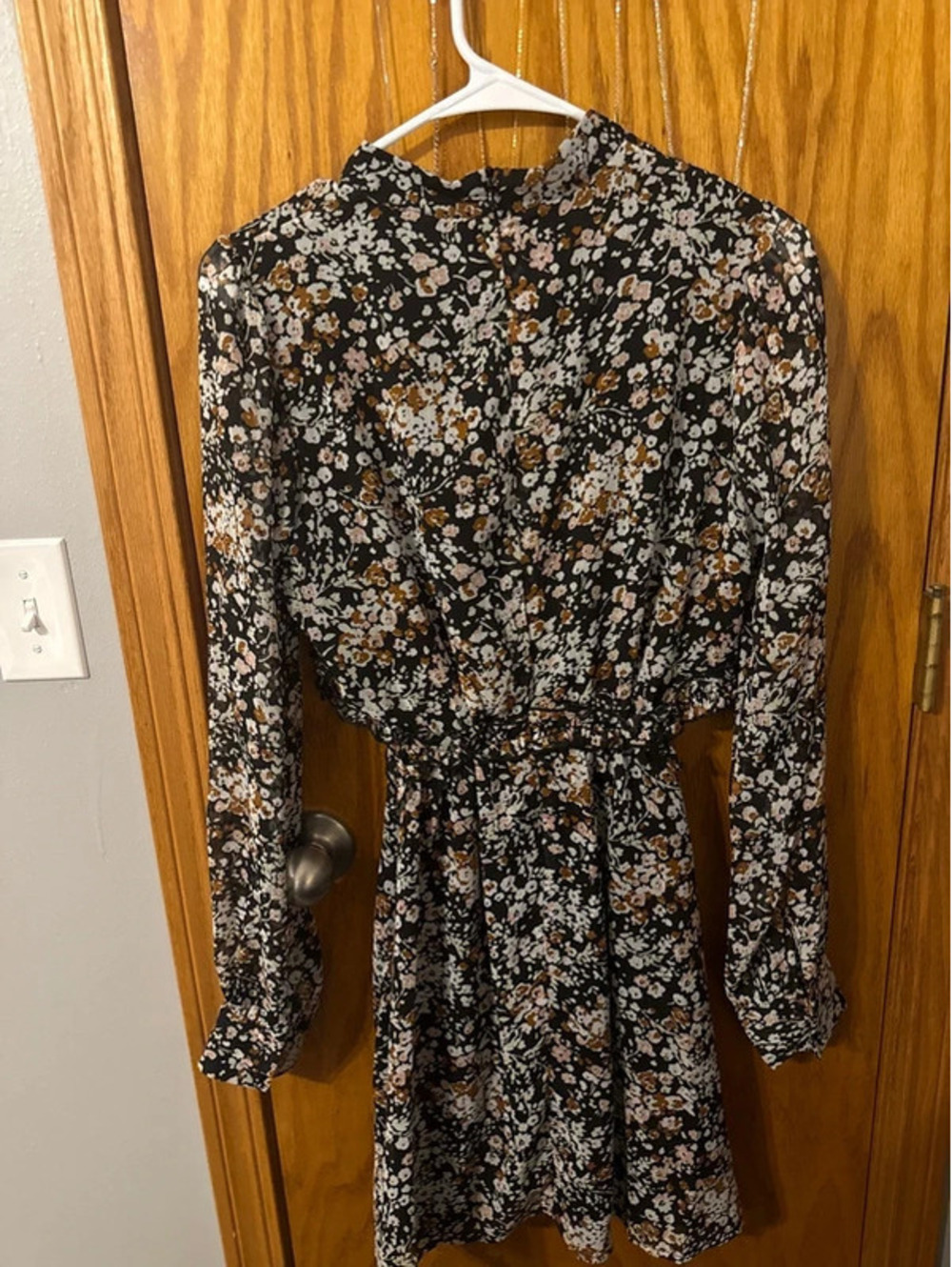 Lulu’s Dress - Picture 2 of 4